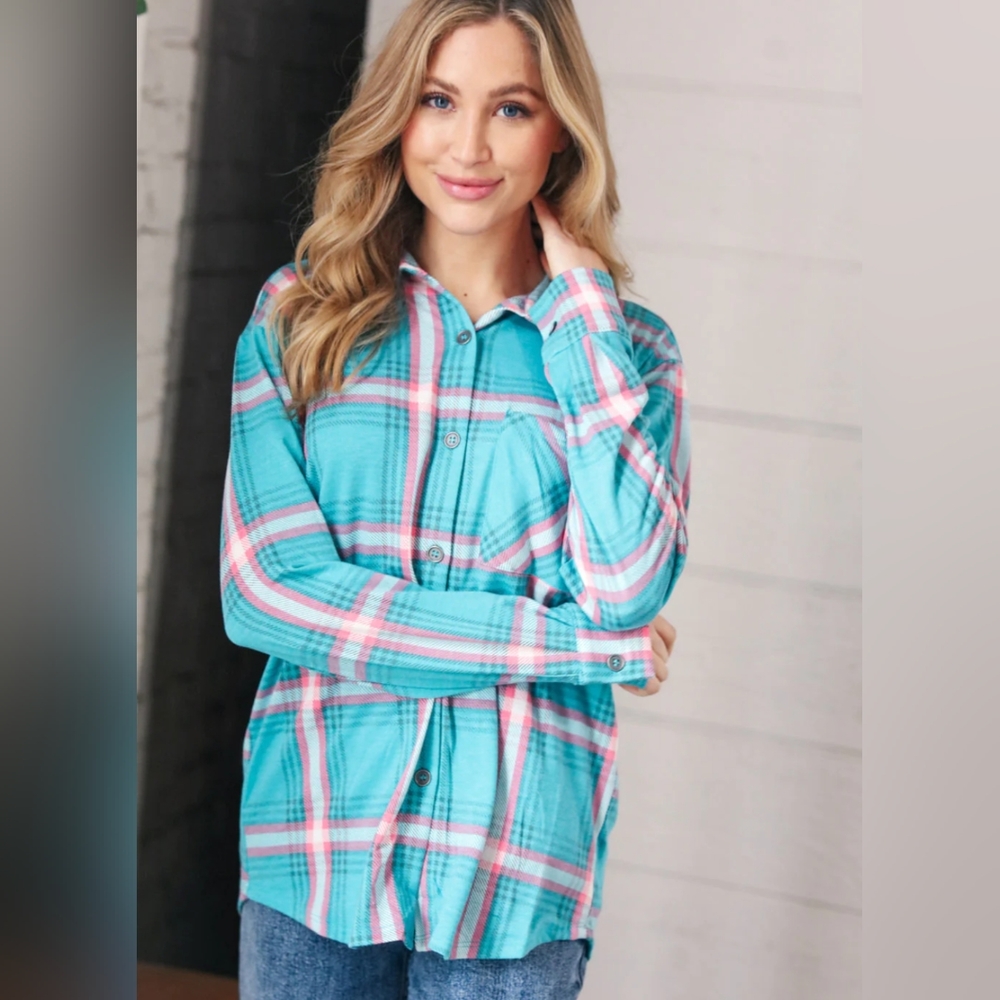 Zenana Women's Teal &Pink Plaid Front Pocket Shirt Light Shacket, Size Large